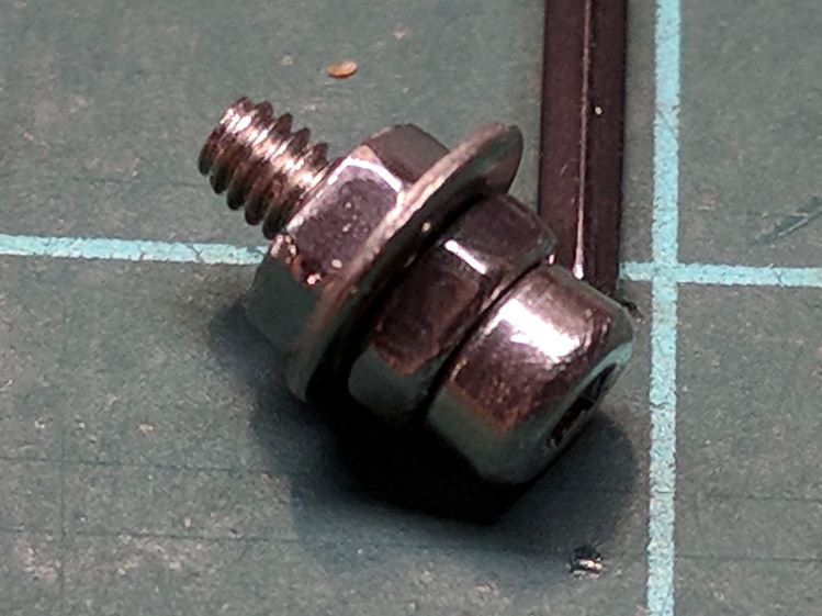 Wouxun KG-UV3D - APRS plug plate screw