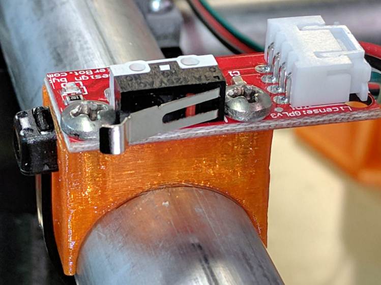 X min endstop - recessed cable tie latch