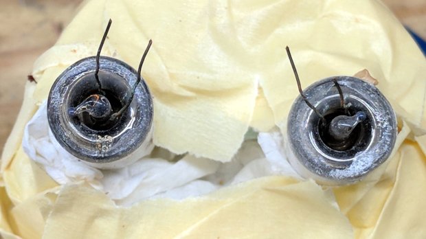 Failed CFL - tube terminals