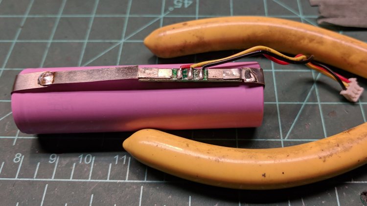 Fly6 - battery replacement - PCB