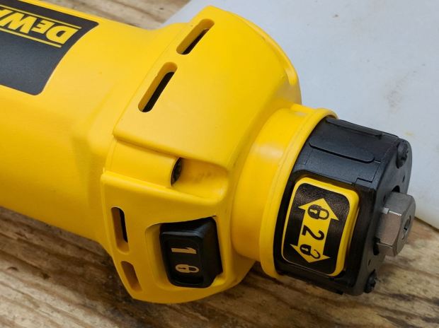 DW660 - collet grip