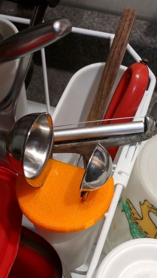 Measuring Spoon Drainer - installed