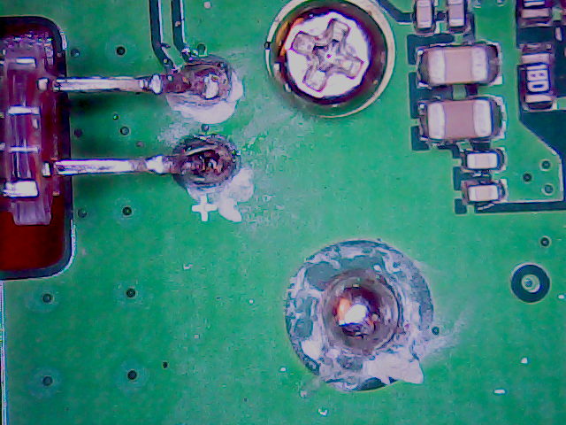 Wouxun - PCB Flux contamination - white LED