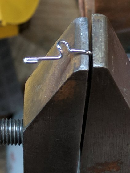 Juki thread guide - in vise