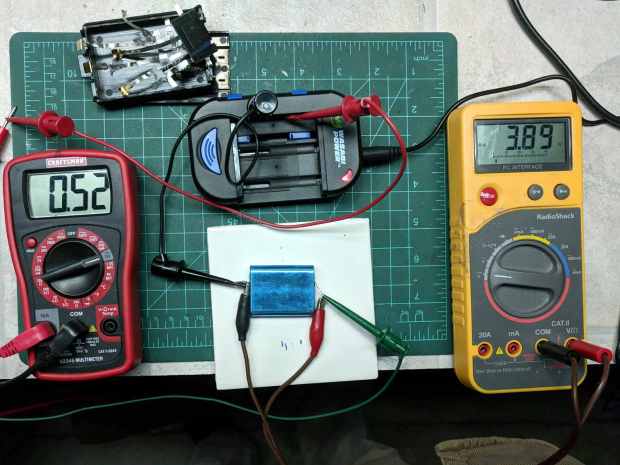 Baofeng BL-5 cell charging