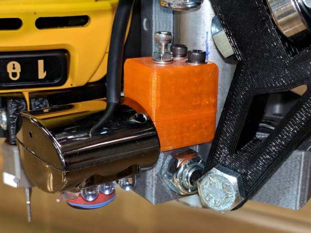 MPCNC - USB Camera Mount - lock screw