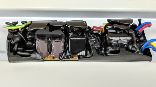 Electronic ballast - interior A