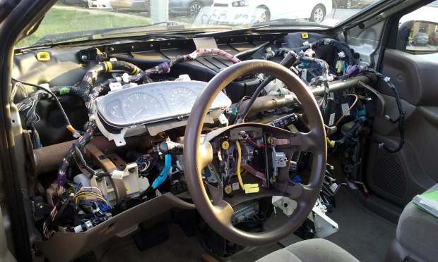 Demolition Derby - Sienna dashboad prep