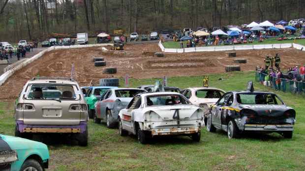 Sienna at Upperco VFC Demolition Derby - start