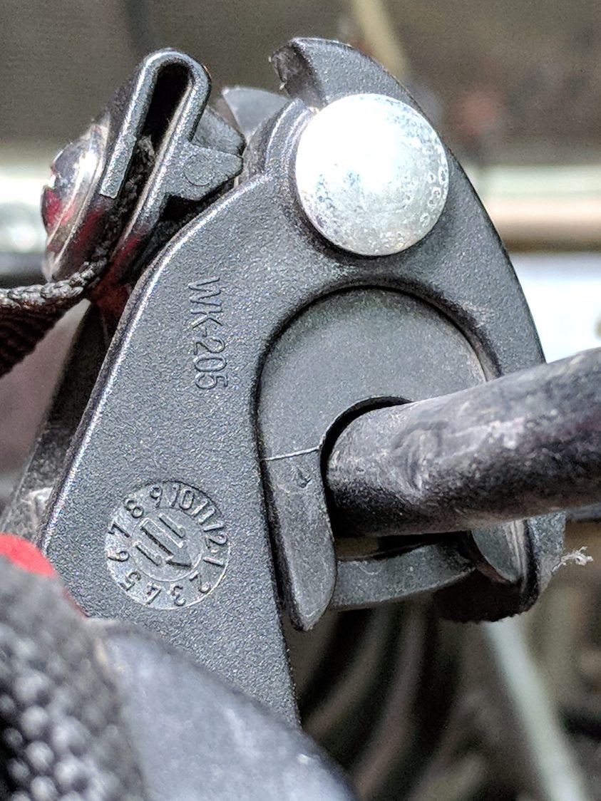 Ortlieb pack drop - QL latch detail