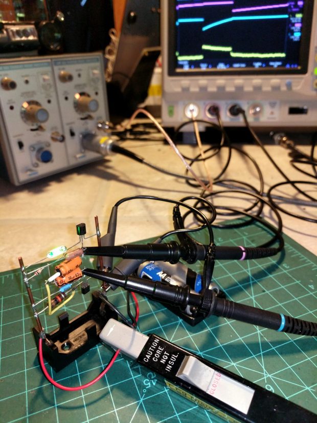 Tek A6302 Current Probe vs Astable Multivibrator