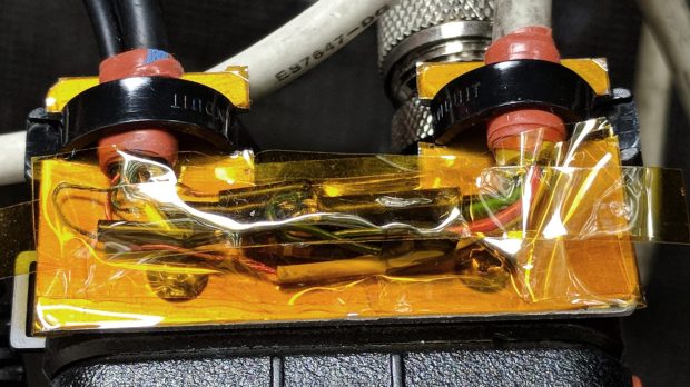 Baofeng headset wire plate - detail