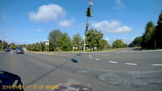 Burnett - New signal timing - 16 s - crossing green - 2018-09-30