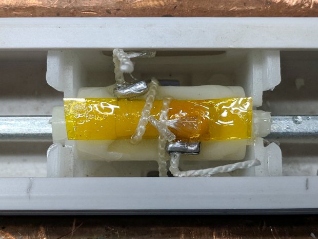 Miniblind roller - epoxy backfill