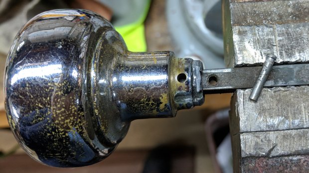 Doorknob shaft - tapered pin