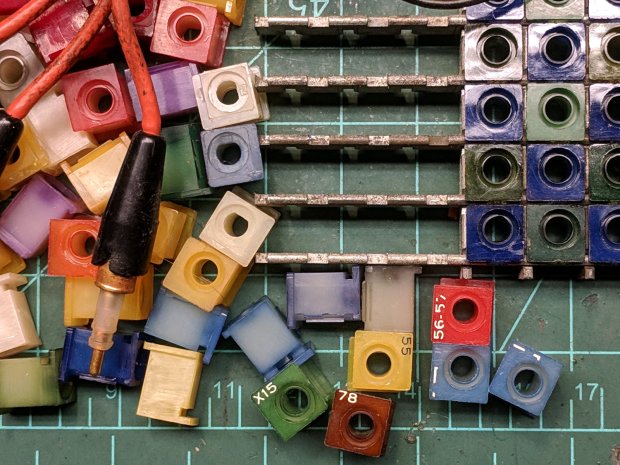 AMP Plug Board - detail