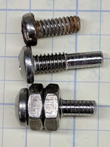 Cheese slicer - screw shafts