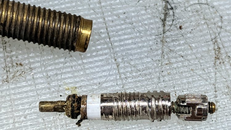 Michelin ProTek tube - fouled valve seal