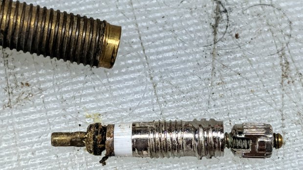 Michelin ProTek tube - fouled valve seal
