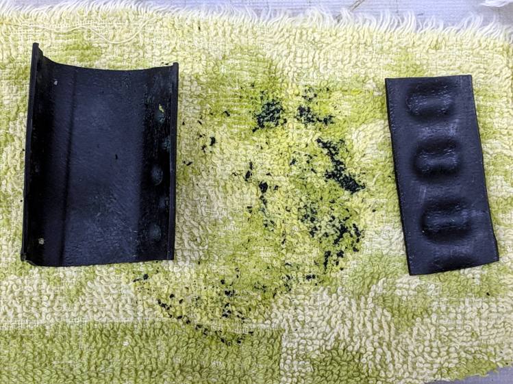 Michelin ProTek tube - rubber fragments