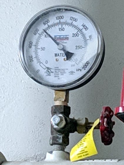 Hotel water pressure - floor 1