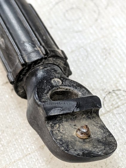 Tour Easy front fender - broken clip