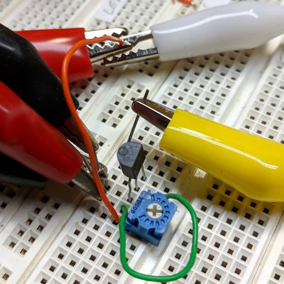 2N7000 MOSFET Vthr test