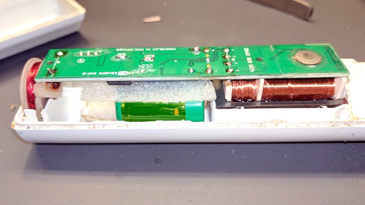 Sonicare Essence - batteries installed