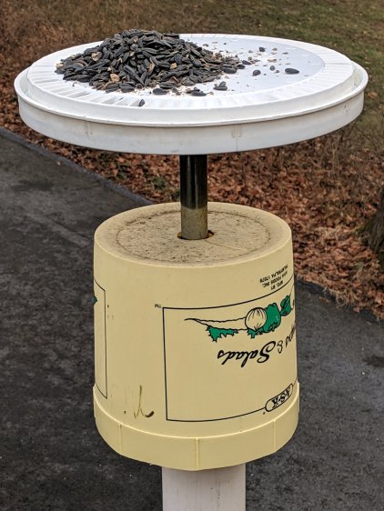 Can Lid Feeder - installed