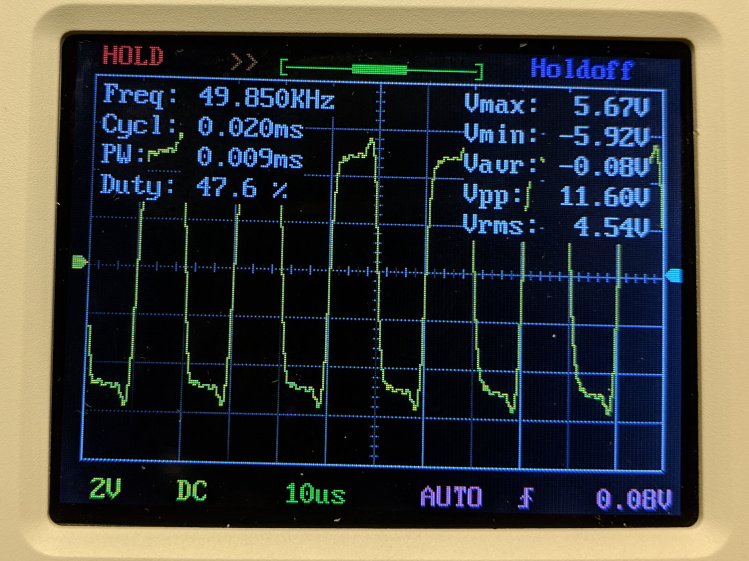DSO150 - square wave 50 kHz 10 us-div