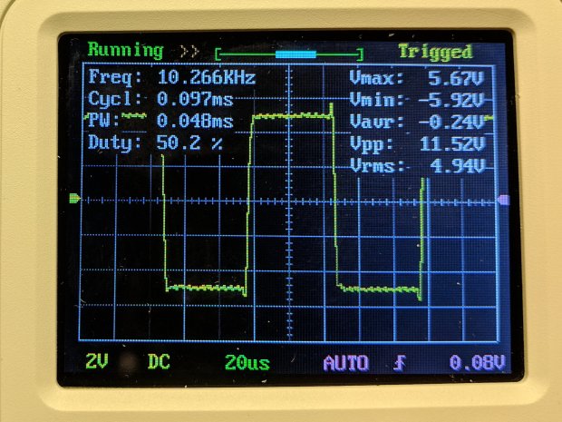 DSO150 - square wave 10 kHz 20 us-div