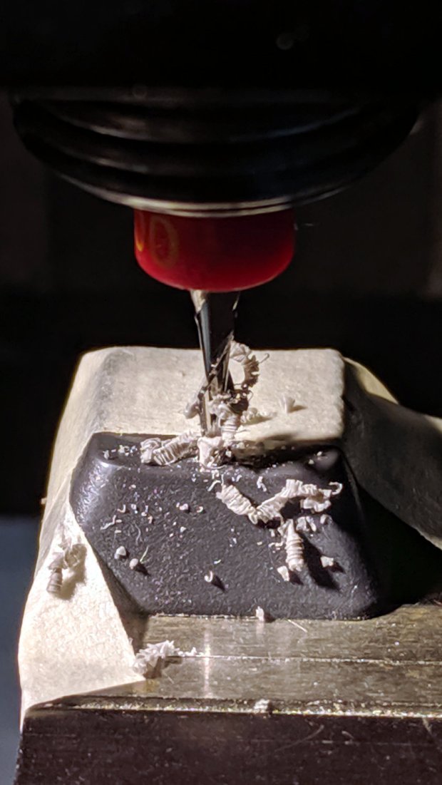 Kinesis keyboard - 2 mm drilling