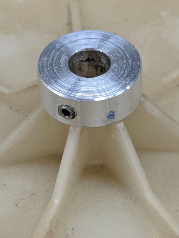 Bath Vent Fan - small lock ring - size