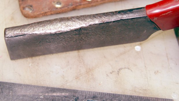 Mystery chisel knife - battered back