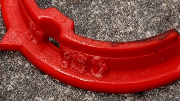 Am Std Elite Faucet - wrecked hot limit splines - detail 1