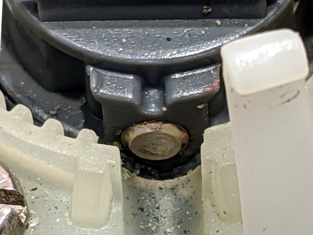 Am Std Elite Faucet - misaligned pivot shaft