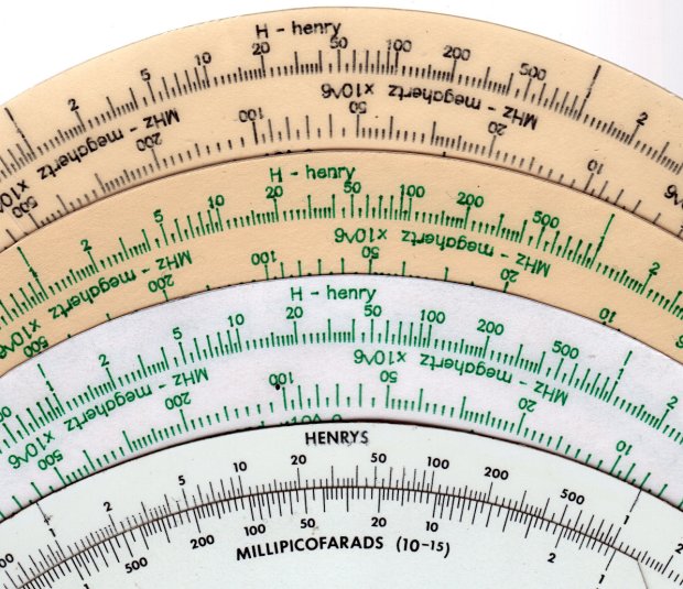 Tek Circuit Computer - pen and paper comparison