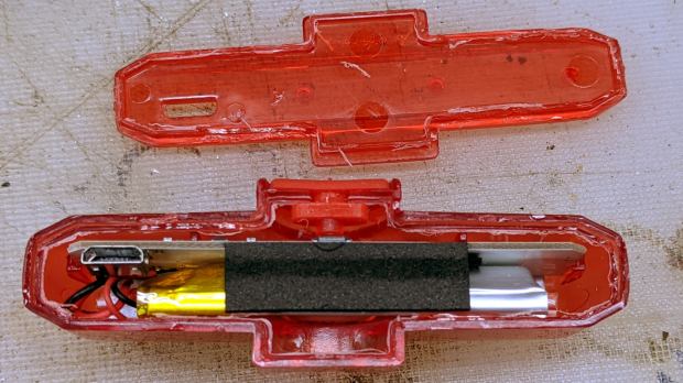 Bike taillight - opening case