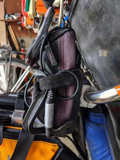 Tour Easy - Baofeng PTT cable connection