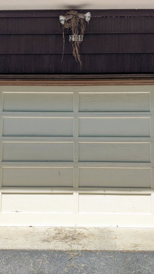 Garage Robin Nest - overview