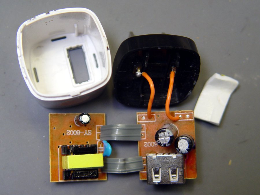 Anon white charger - PCB top