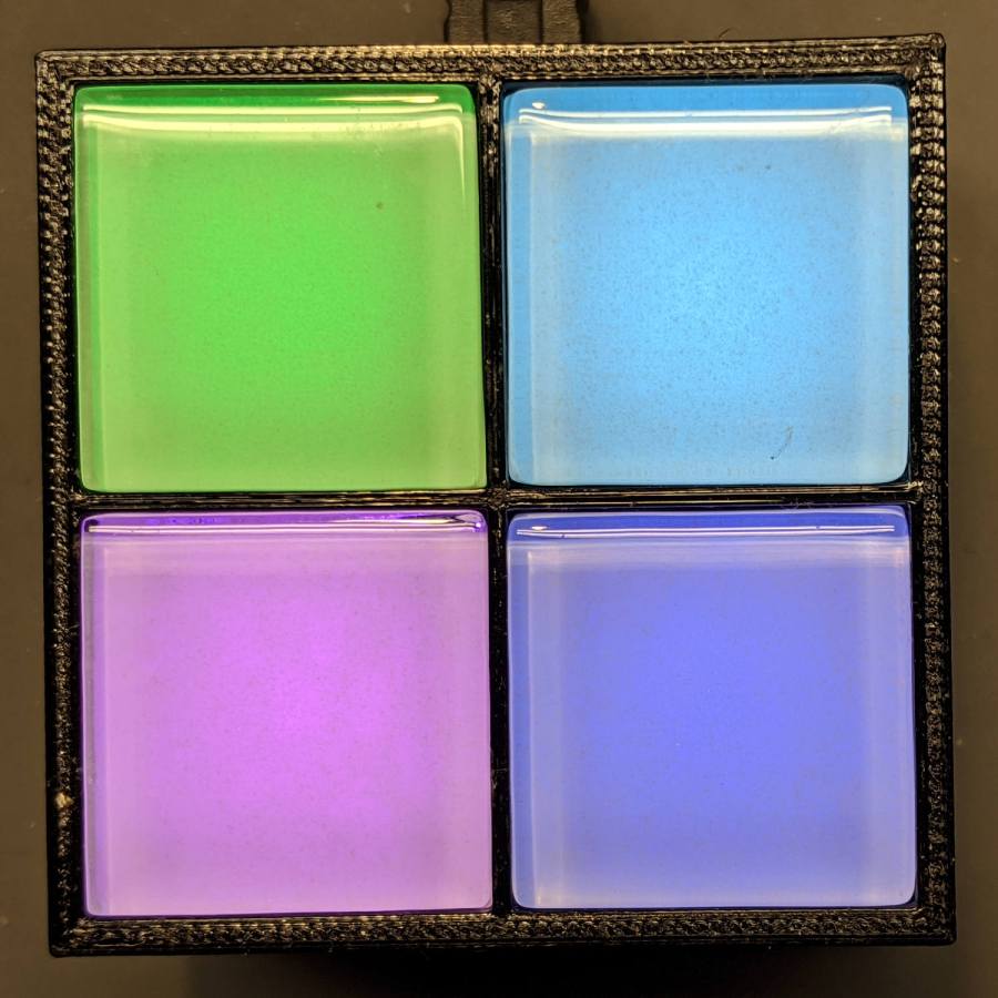 Glass Tile - 2x2 array - operating