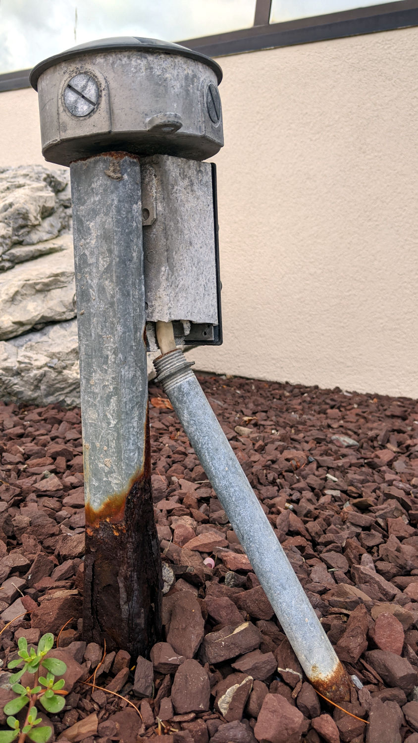 Outdoor Junction Box: Stretch to&nbsp;Fit