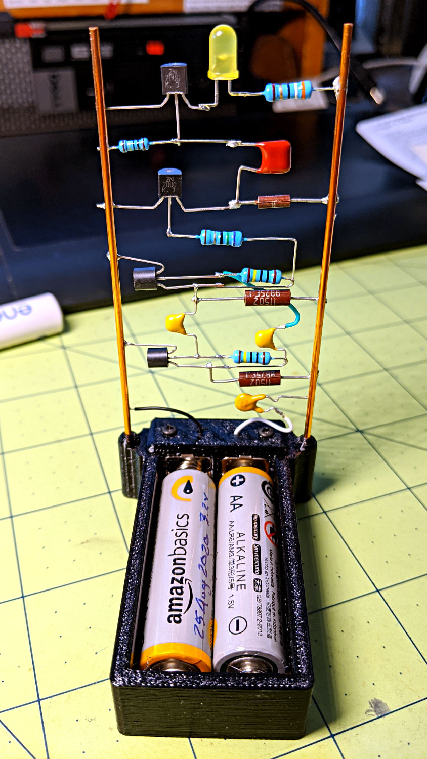 Alkaline AA Astable vs. RGB and Yellow&nbsp;LEDs