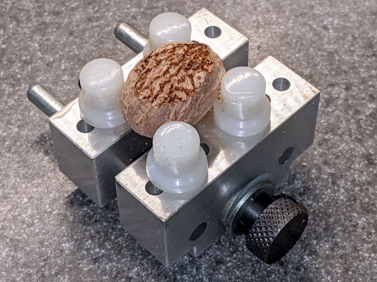 Nutmeg grating - first flat