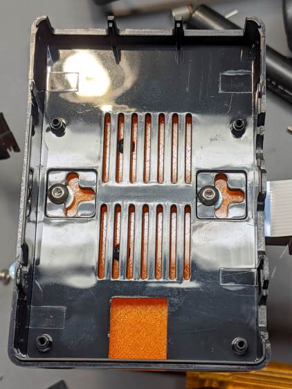 RPi HQ Camera - case adapter plate - screws