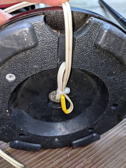 Floor lamp - cord strain relief