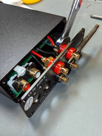 Fosi audio amp - jack alignment