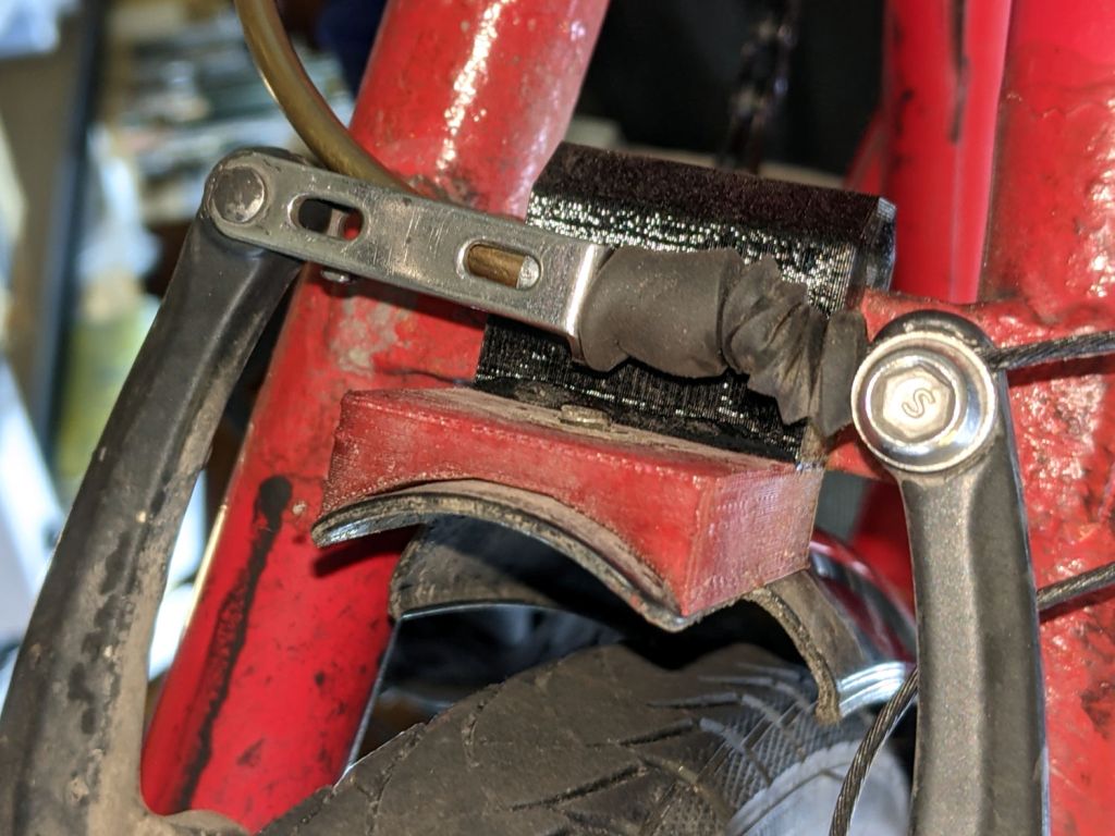 Tour Easy Rear Fender Bracket: More Cable&nbsp;Clearance