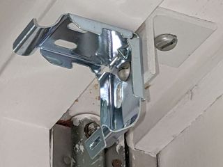 Miniblind Mounting Brackets: Version 4